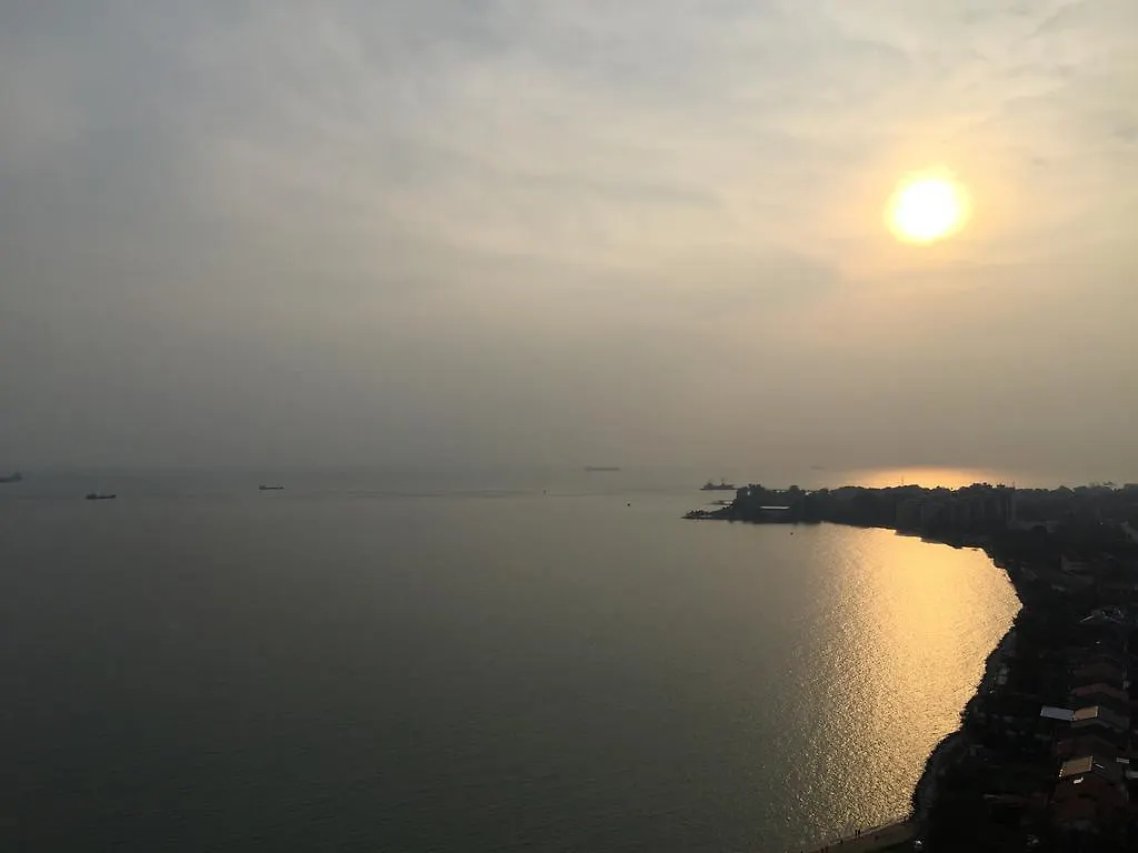 Wonderful Seaview Condo location